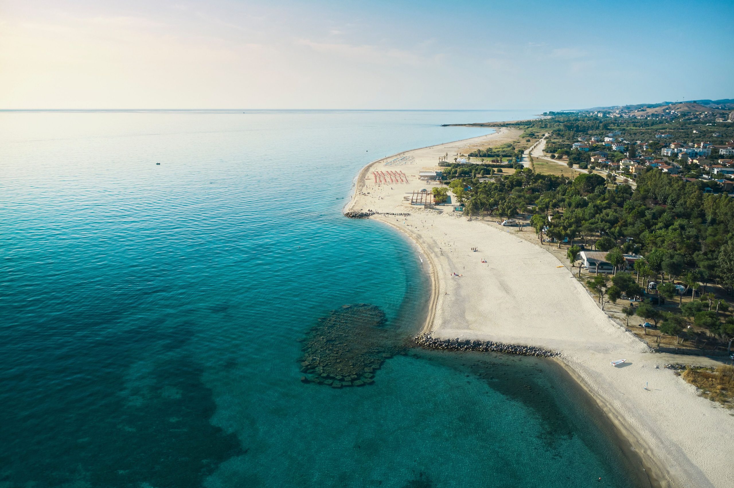 Vista panoramica della spiaggia e del mare di Isca sullo Ionio